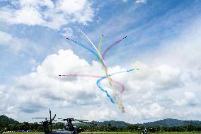 MALAYSIA-LANGKAWI-LIMA 2023-CHINA-AIR FORCE AEROBATICS TEAM-PERFORMANCE