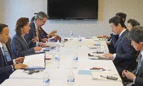 Japan, U.S. industry chiefs meet in Detroit