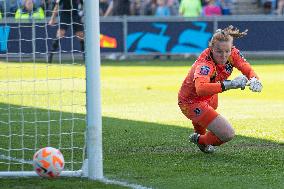 Manchester City v Everton FC - Barclays Women's Super League