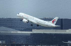 (EyesonSci)CHINA-PASSENGER AIRCRAFT-C919-FIRST COMMERCIAL FLIGHT (CN)