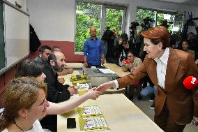 Turkish Politics At The Polling Station