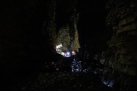 CHINA-GUIZHOU-KARST CAVE-TOURISM (CN)