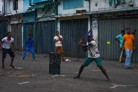 Daily Life In Colombo