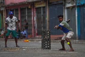 Daily Life In Colombo