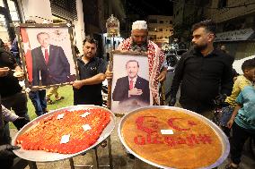 Palestinian Erdogan Supporters Exult at Early Turkish Presidential Election Results