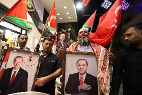 Palestinian Erdogan Supporters Exult at Early Turkish Presidential Election Results