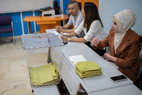 Turkish Citizens Vote For Elections In Istanul, Turkey