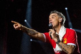 Robbie Williams at North Music Festival - Porto