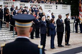 Wreath Laying At The Tomb Of The Unknown Soldier - Arlington