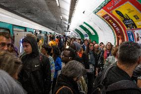 Incident In The Paris Metro