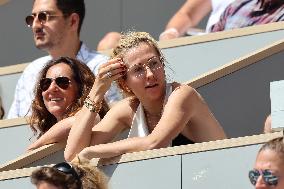 Roland Garros 2023 - Celebrities In The Stands - Day 3 NB