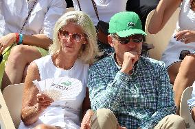 Roland Garros 2023 - Celebrities In The Stands - Day 3 NB