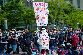 Korean Trade Unions Hold An Anti-government Protest