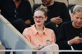 Roland Garros 2023 - Celebrities In The Stands - Day 4 NB