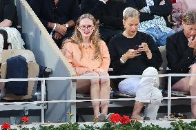 Roland Garros 2023 - Celebrities In The Stands - Day 4 NB