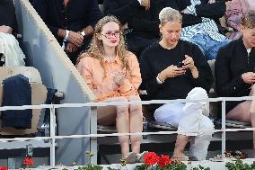 Roland Garros 2023 - Celebrities In The Stands - Day 4 NB