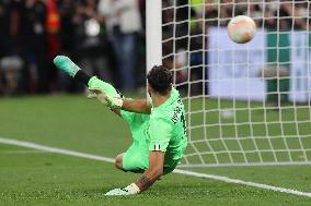 Europa League Final - Sevilla Beat Roma