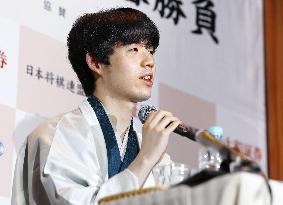 Fujii joins Habu as only player in shogi history with 7 titles