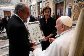 Pope Receives Members of Consejo Empresarial - Vatican