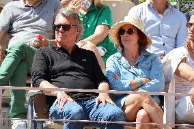 Roland Garros 2023 - Celebrities In The Stands - Day 5 NB