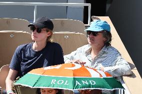 Roland Garros 2023 - Celebrities In The Stands - Day 5 NB