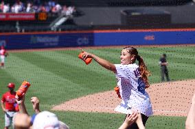 Philadelphia Phillies v New York Mets