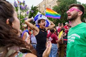 Thousands Of Israelis Gathered In Jerusalem For A Pride March, Amid Heavy Police Presence