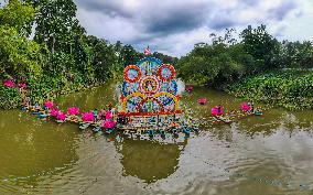 An Illuminated Pandal Was Created Over A Major River For The First Time In Sri Lanka.