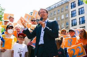 Federal Health Minister Dr. Karl Lauterbach Visits The Organ Donation Day In Duesseldorf