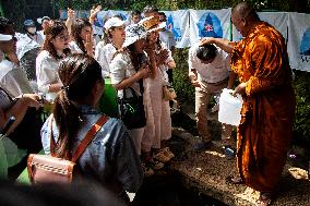 Holy Water Procession Ahead The Vesak Day