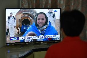 The Shenzhou-15 Spacecraft Crew Returned to Earth