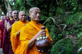 Indonesian Buddhists Celebrate The Birth Of Buddha At Borobudur Temple