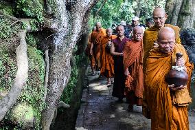 Indonesian Buddhists Celebrate The Birth Of Buddha At Borobudur Temple