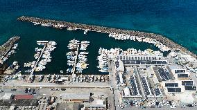 BARBADOS-BRIDGETOWN-SCENERY