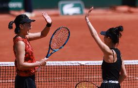 (SP)FRANCE-PARIS-TENNIS-ROLAND GARROS-FRENCH OPEN-WOMEN'S DOUBLES