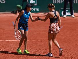 (SP)FRANCE-PARIS-TENNIS-ROLAND GARROS-FRENCH OPEN-WOMEN'S DOUBLES