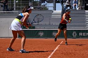 (SP)FRANCE-PARIS-TENNIS-ROLAND GARROS-FRENCH OPEN-WOMEN'S DOUBLES