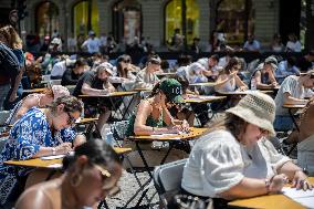 The World's Largest Dictation On The Champs Elysees - Paris