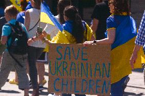 Demonstration For Saving Ukrainian Children In Duesseldorf