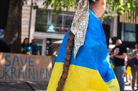 Demonstration For Saving Ukrainian Children In Duesseldorf