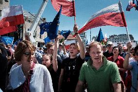 Pro-democratic March In Warsaw Gathered Up To 500k Participants