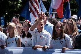 Pro-democratic March In Warsaw Gathered Up To 500k Participants