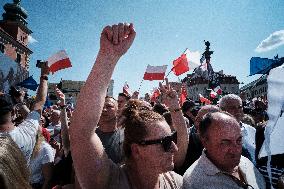 Pro-democratic March In Warsaw Gathered Up To 500k Participants