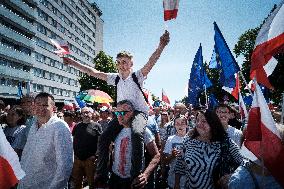 Pro-democratic March In Warsaw Gathered Up To 500k Participants