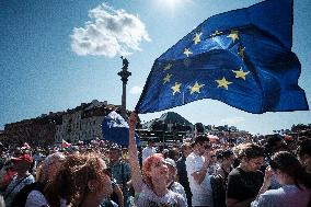 Pro-democratic March In Warsaw Gathered Up To 500k Participants