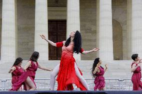 From New York To The Canovian Temple Of Possagno Dance Show