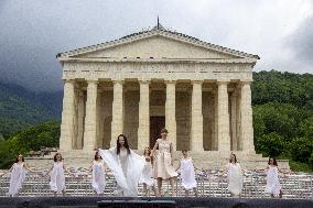 From New York To The Canovian Temple Of Possagno Dance Show