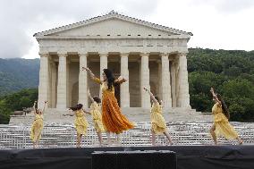 From New York To The Canovian Temple Of Possagno Dance Show