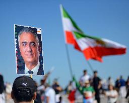 Rally Of Iranians Against The Regime Of Tehran - Paris