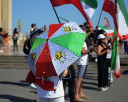 Rally Of Iranians Against The Regime Of Tehran - Paris